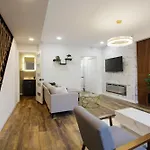 Butler House Penthouse 3Br Fireplace