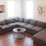 3 Bedroom - Off Street Parking - Amazing View Nearby
