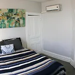 3 Bedroom - Off Street Parking - Amazing View Nearby