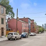 Two Private Rooms On Arch Street