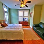 Point Breeze Guest House