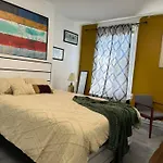 Serene Retreat In The Heart Of Pittsburgh Oakland