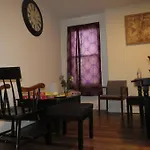 Elegant Private Room In Oakland, Pittsburgh.