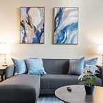 Elegant 1Bd High Rise With City Views In Dt Pitts