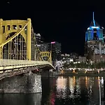 Lavish City Views Prime Location 24-7 Parking Gym Lounge