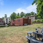 Stylish House Near Frick Park