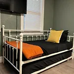 Sleeps Up To 10 Large Condo With 6 Beds Plus Wifi