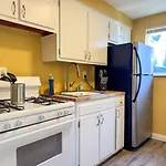 Sleeps 4 Charming 1 Bedroom With 2 Beds Plus Wifi