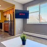 4 Apartments With 4 Bedrooms And Parking Plus Wifi