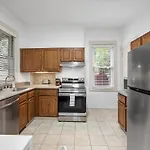 Oakland, Pittsburgh !F Unique And Stylish Private Bedroom With Private Bathroom