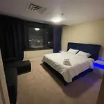 Luxury Apt At The Point Easy Access To And From Downtown 24-7 Parking