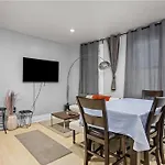 3Bed Perfect Retreat In Pittsburgh - Apt 2