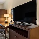 Comfort Inn & Suites Pittsburgh-Northshore