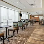 Comfort Inn & Suites Pittsburgh-Northshore