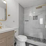 Lawrenceville Central !1 Modern And Cozy One Bedroom Apartment With Free Street Parking