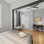 Lawrenceville Central !3 Large And Spacious One Bedroom Apartment With Free Street Parking