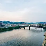 City Living Budget Friendly 1Bd Walk To Stadiums