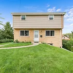 Modern And Spacious House Pittsburgh
