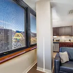 Modern Chic Heart Of Pittsburgh 24-7 Parking Gym Lounge