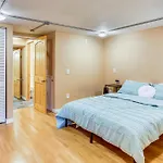 Walkable Studio In The Heart Of Pittsburgh!