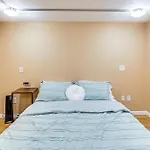 Walkable Studio In The Heart Of Pittsburgh!