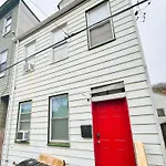 Comfy 4 Bed Northside Home - Near Stadiums