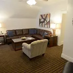 Friendship Suites Pittsburgh