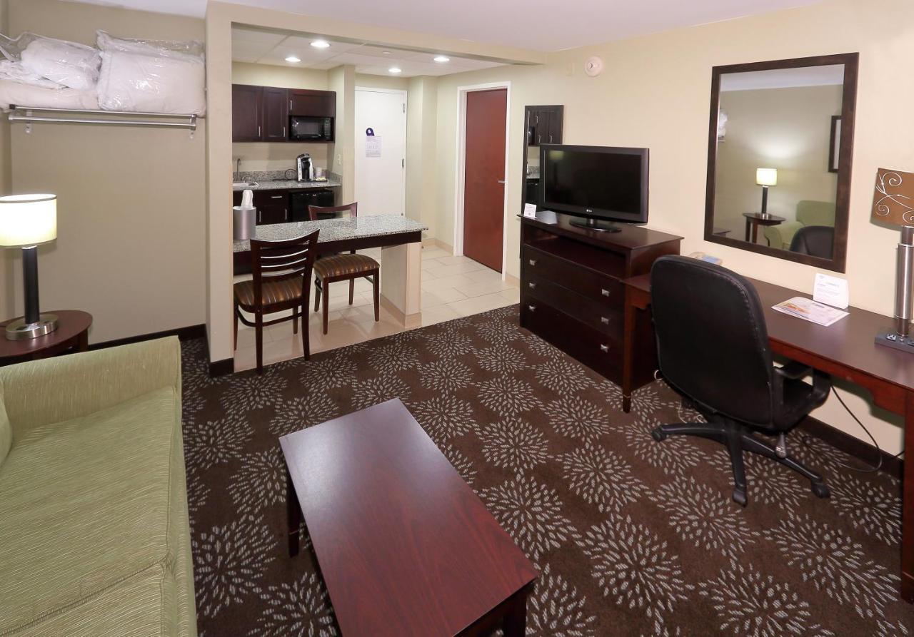 Express West - Greentree, An Ihg