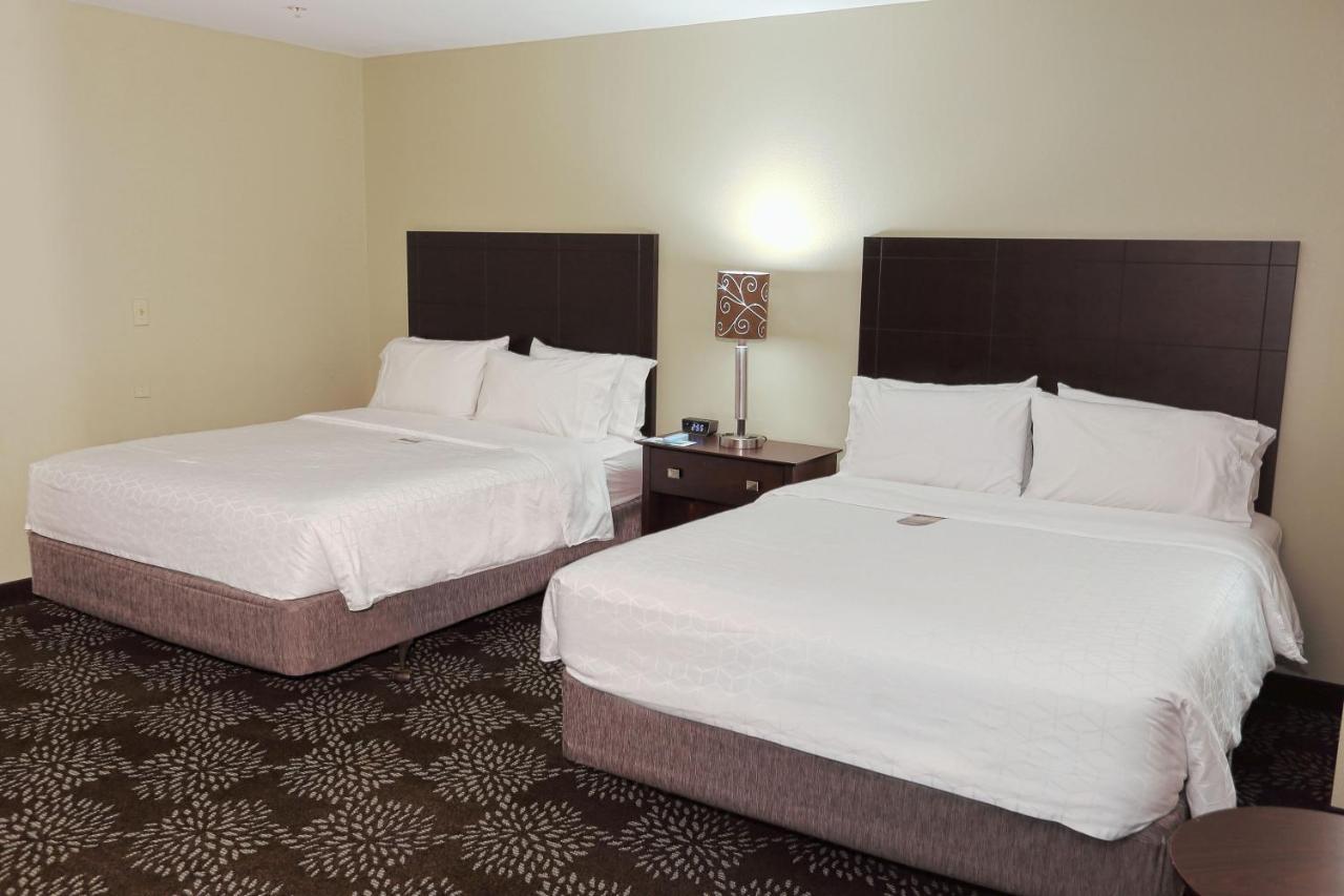 Express West - Greentree, An Ihg Hotel 4*