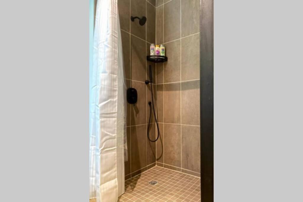 Apartment 3e - *renovated* 3 Min To Hillman Cancer Center Sleeps 6 Pittsburgh
