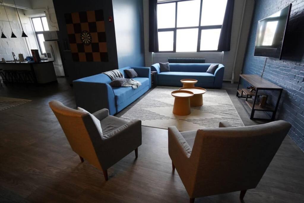 3e *new* Huge! Spacious 3 Bedroom In Oakland That Sleeps 12! Apartment Pittsburgh