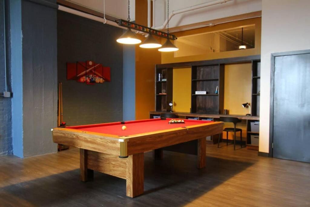 3e *new* Huge! Spacious 3 Bedroom In Oakland That Sleeps 12! Apartment Pittsburgh