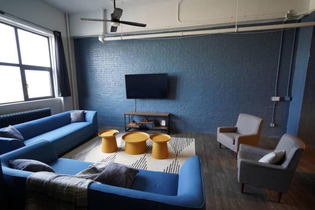 3e *new* Huge! Spacious 3 Bedroom In Oakland That Sleeps 12! Apartment Pittsburgh