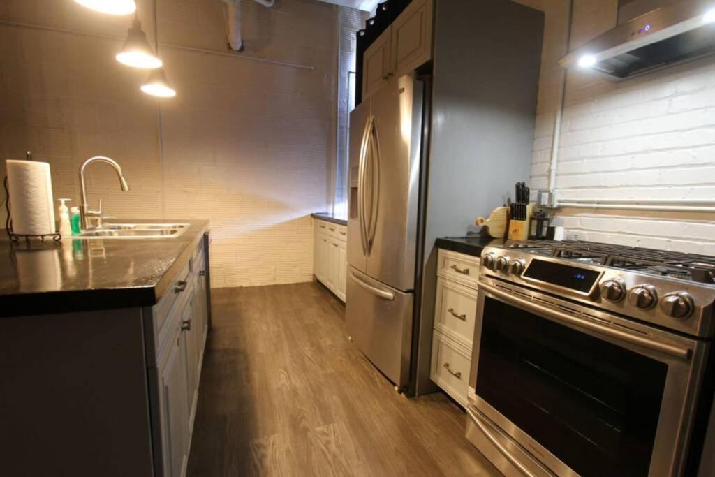 3e *new* Huge! Spacious 3 Bedroom In Oakland That Sleeps 12! * Pittsburgh