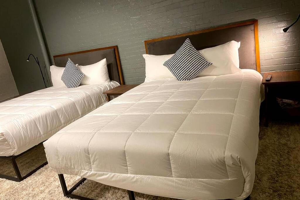 3e-spacious 2 Bedroom In Oakland, Sleeps 8 * Pittsburgh