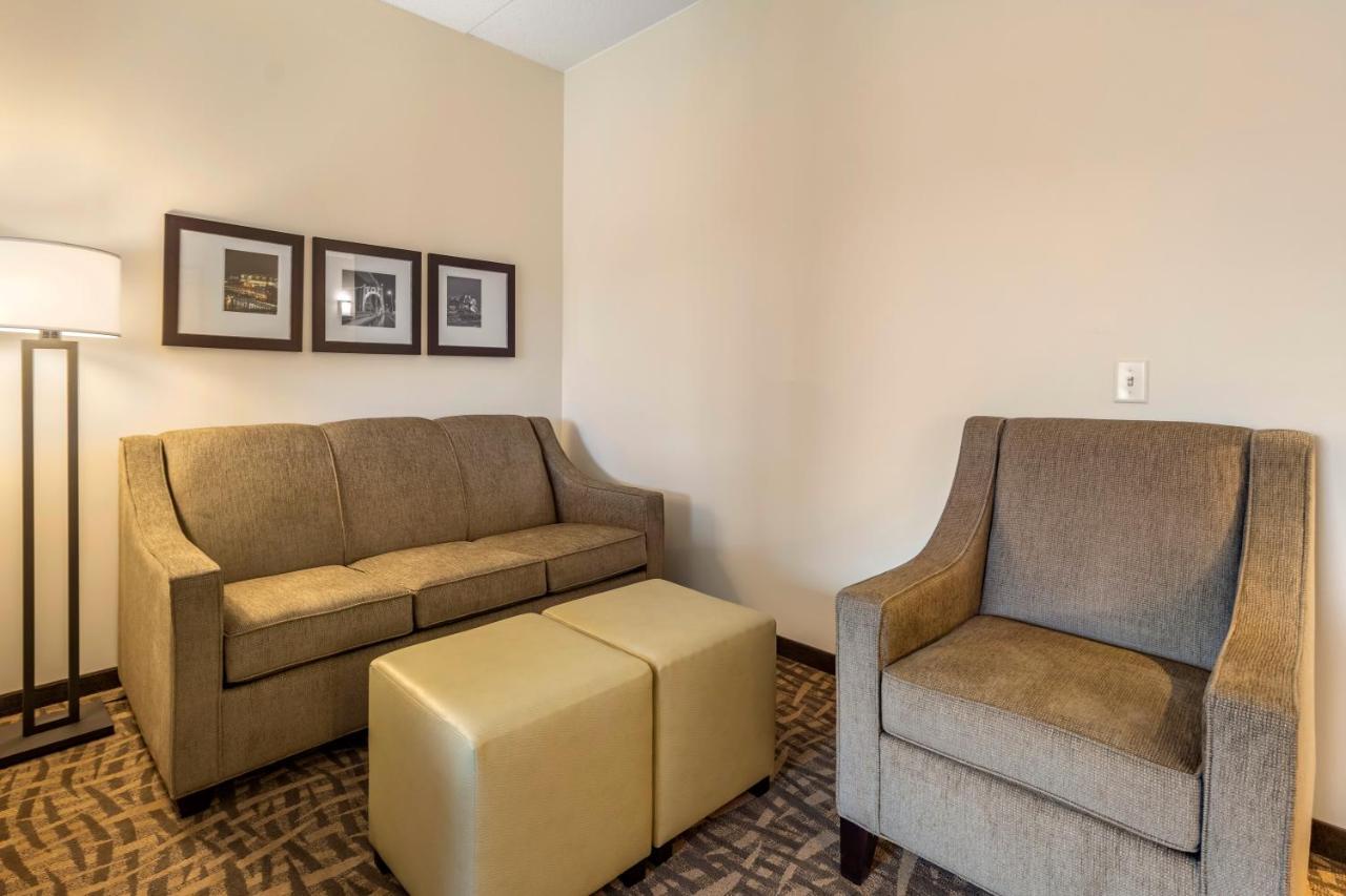 Comfort & Pittsburgh-northshore Hotel