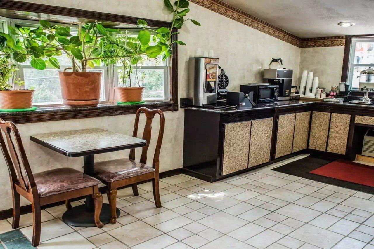 Lodge Econo I-79 Pittsburgh