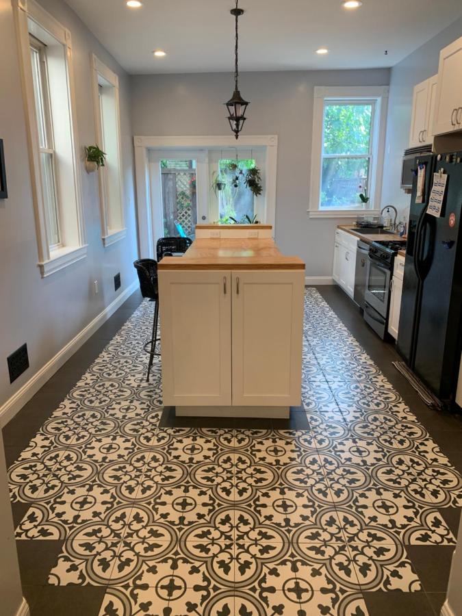 Northside Victorian Bed & Bagels Bed & Breakfast