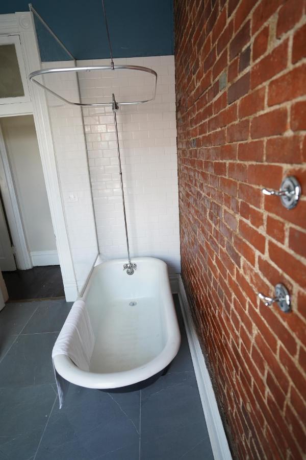 3e *historic Gem* Heart Of Southside-sleeps 10 * Pittsburgh