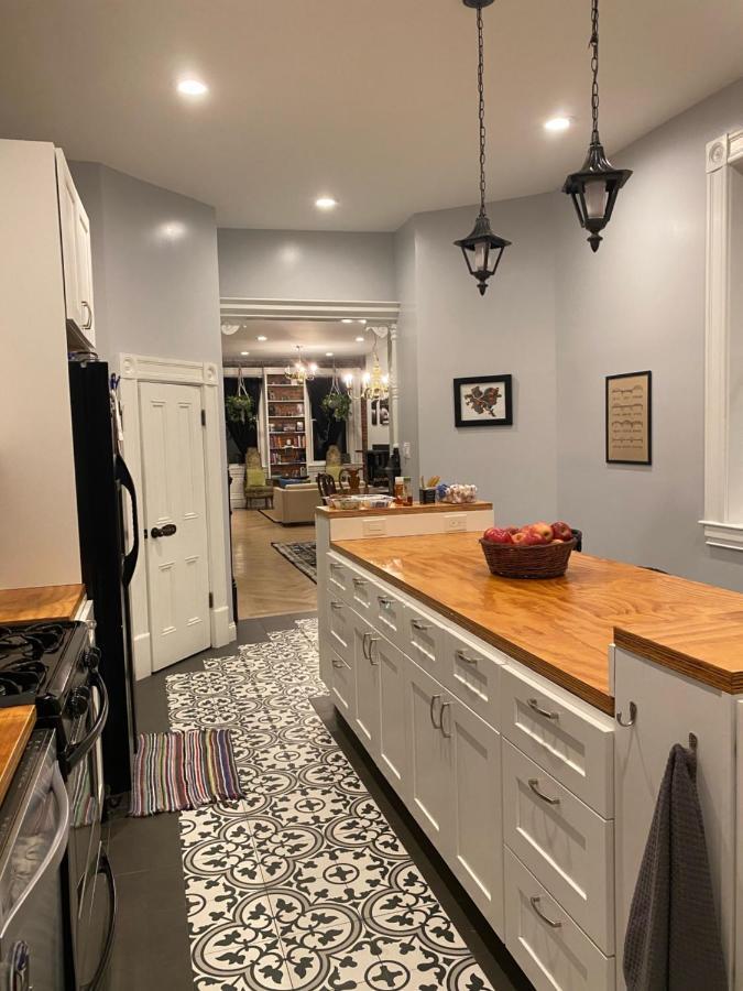 Northside Victorian Bed & Bagels Bed & Breakfast *
