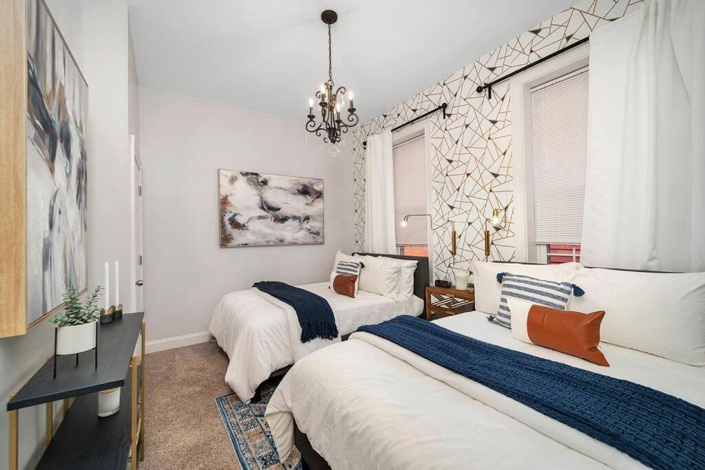 Cozy With King Beds - Short Drive To