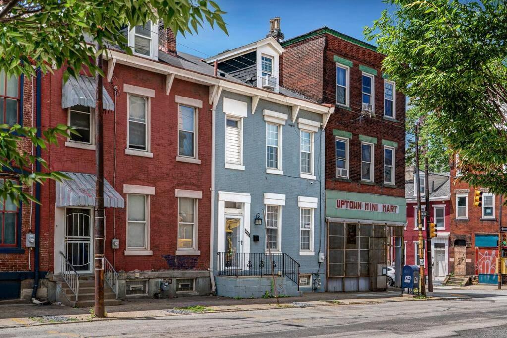 Cozy With King Beds - Short Drive To Holiday home Pittsburgh