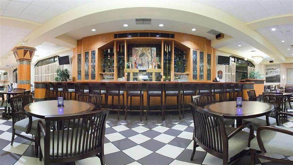 Hotel Courtyard By Marriott Center 4*