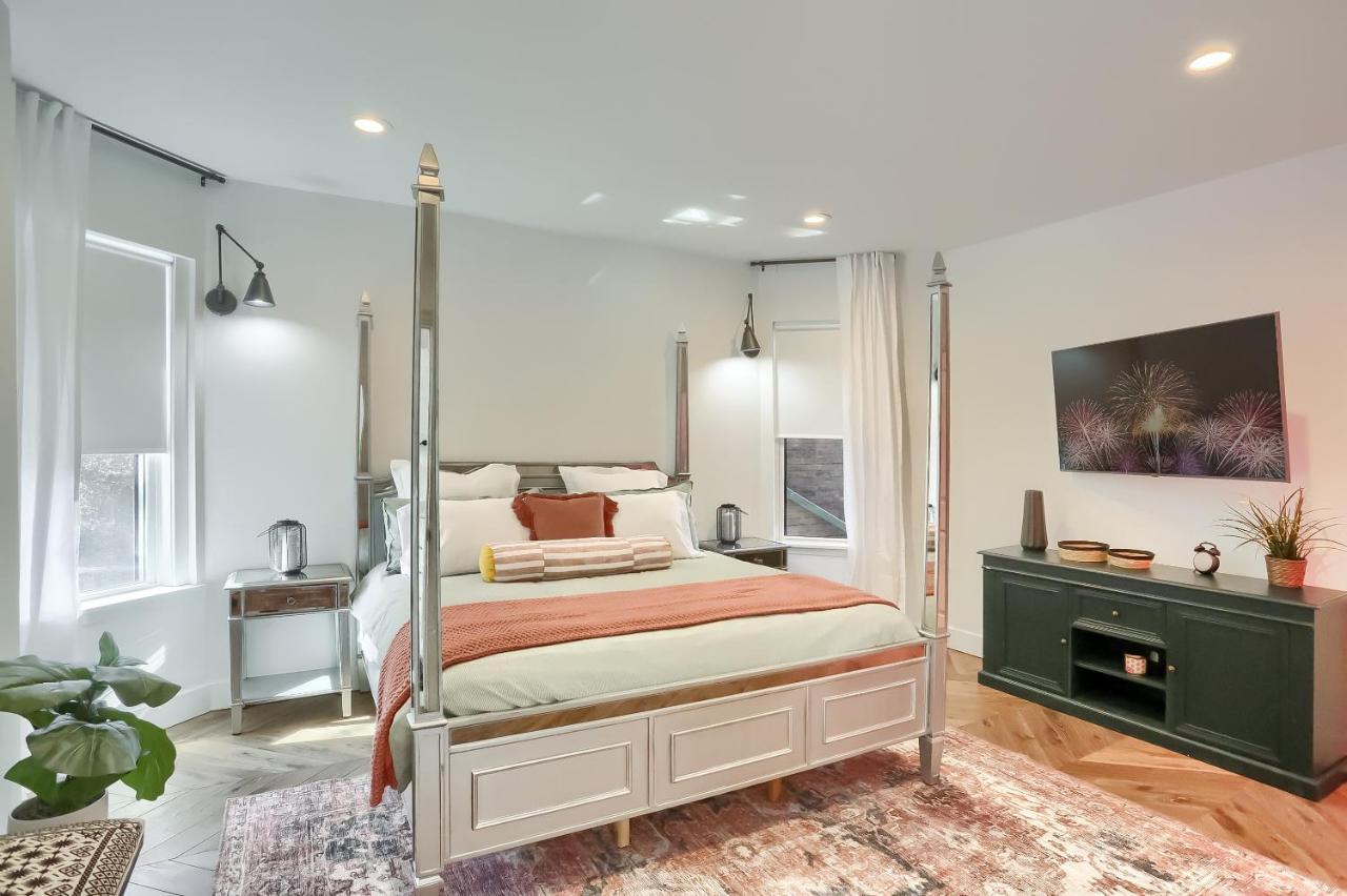 Newly Renovated Victorian Gem Perfect Space For Family Vacations! * Pittsburgh