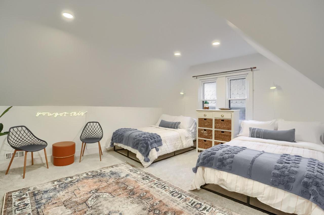 Newly Renovated Victorian Gem Perfect Space For Family Vacations! Pittsburgh