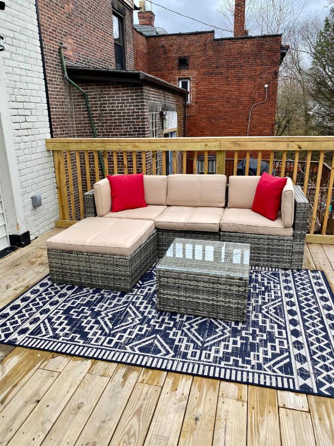 Holiday home Newly Renovated Victorian Gem Perfect Space For Family Vacations! Pittsburgh