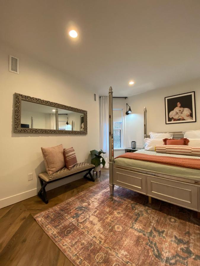 Newly Renovated Victorian Gem Perfect Space For Family Vacations!