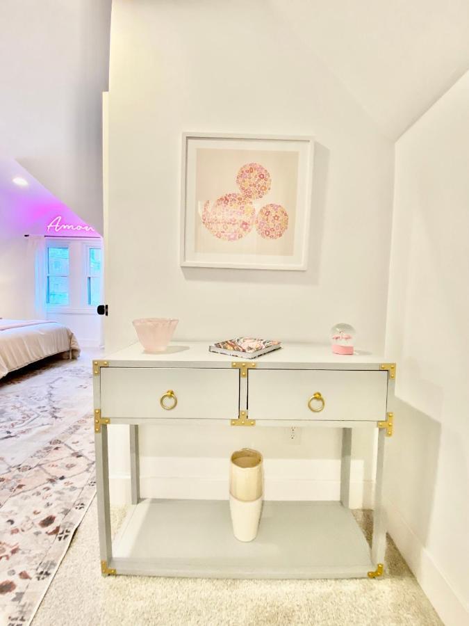 Holiday home Newly Renovated Victorian Gem Perfect Space For Family Vacations! Pittsburgh