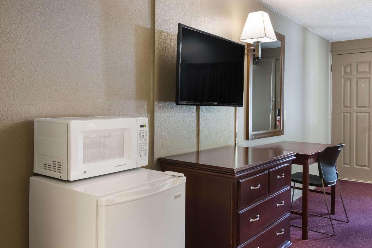 Lodge Econo I-79 Pittsburgh