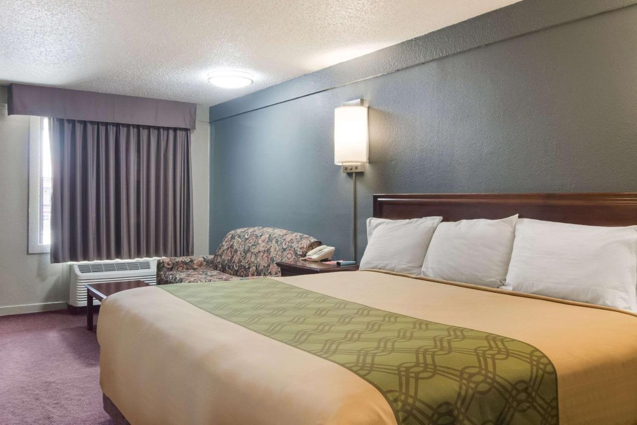Econo I-79 Lodge
